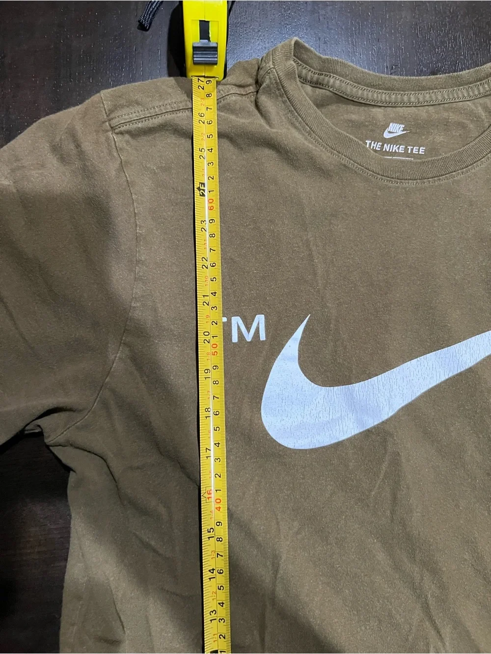 Nike The Nike Tee Men's L Green Cotton Knit Crew Neck Short Sleeve Logo